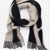 Barrow Scarf